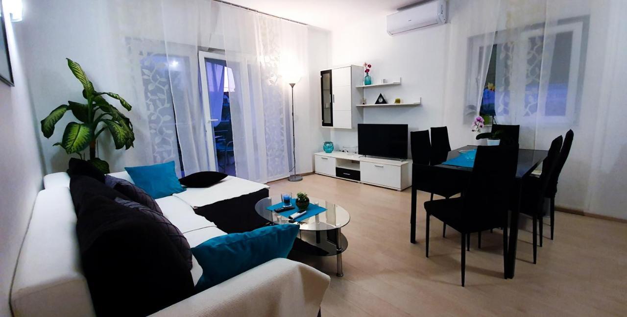 Radenka Zafron Apartment Vodice Exteriör bild