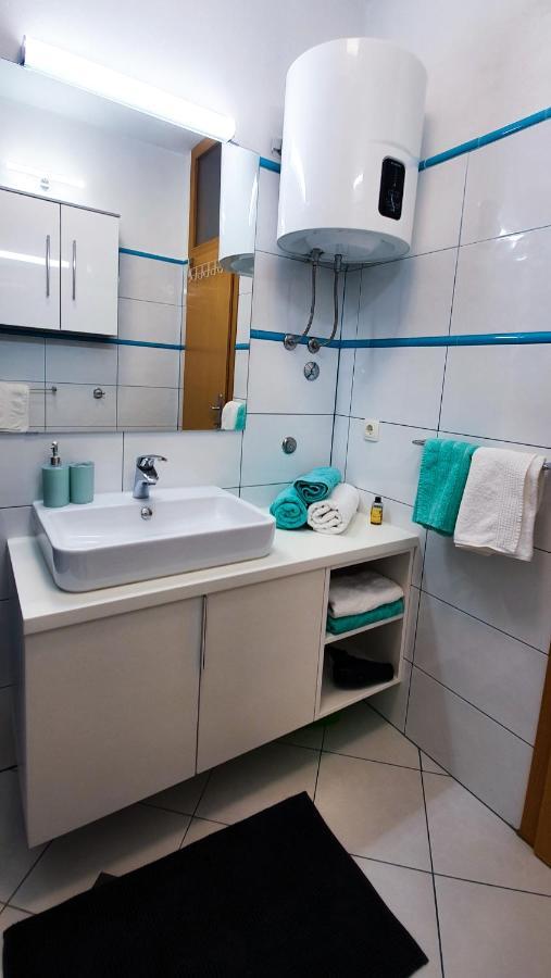 Radenka Zafron Apartment Vodice Exteriör bild